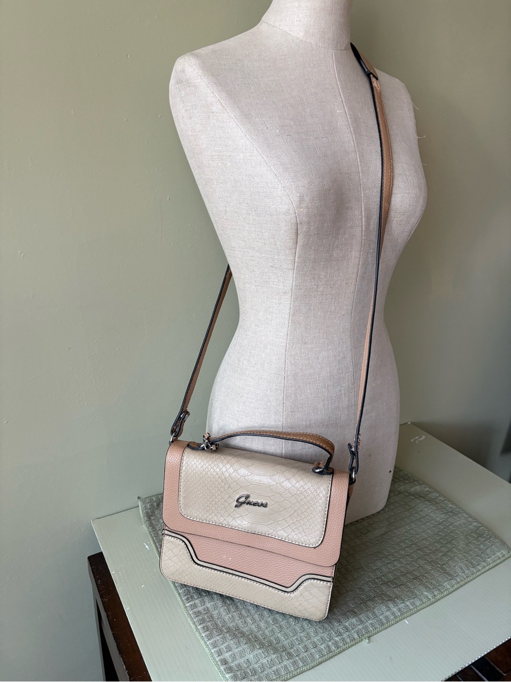 Guess Two-Tone beige cream Satchel with Top Handle crossbody purse bag